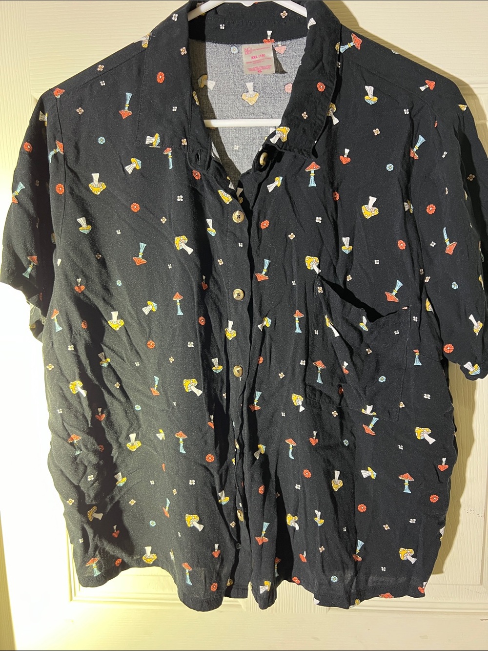 No Boundaries Black Short-Sleeve Button Front Blouse with Multicolor Micro Print